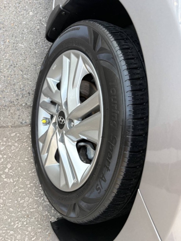 2020 Hyundai Elantra Image 34