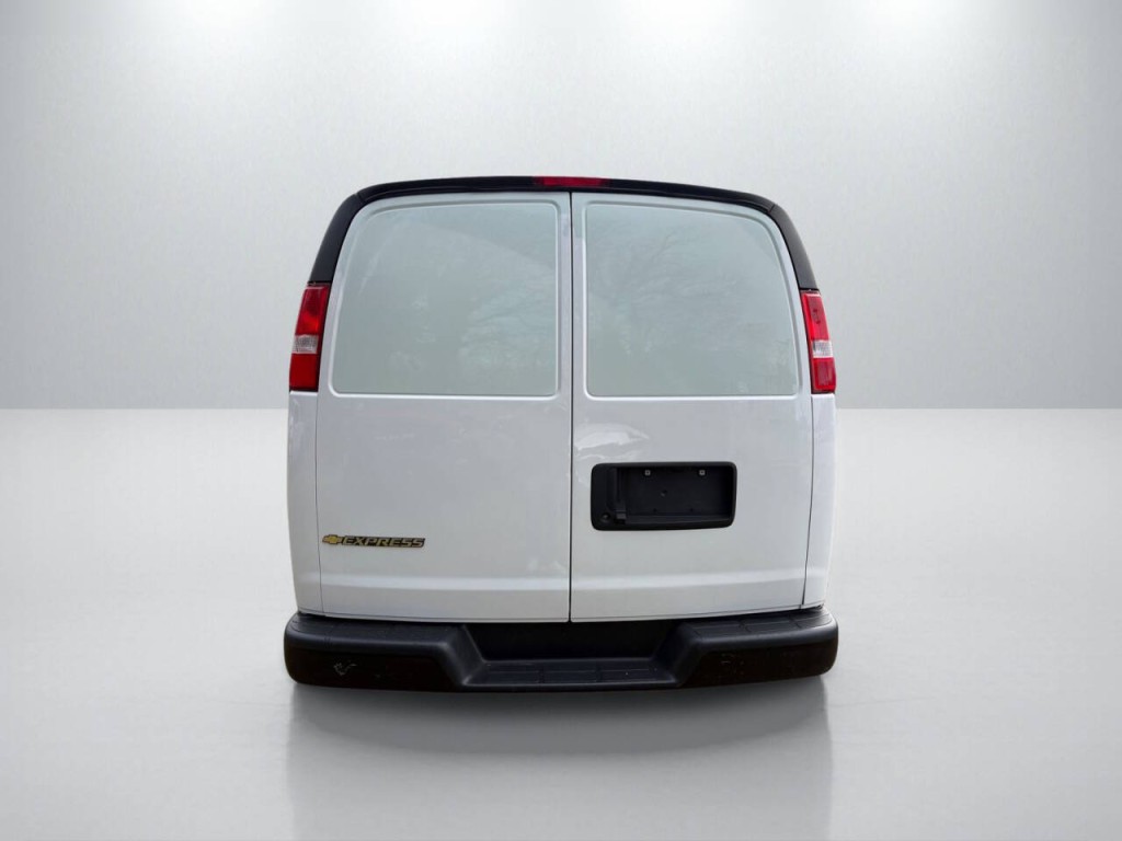 2023 Chevrolet Express Image 6