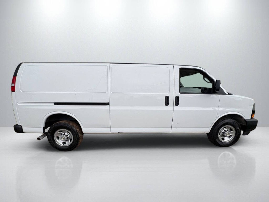 2023 Chevrolet Express Image 8