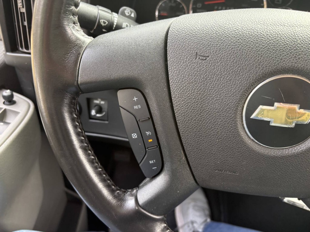 2023 Chevrolet Express Image 18
