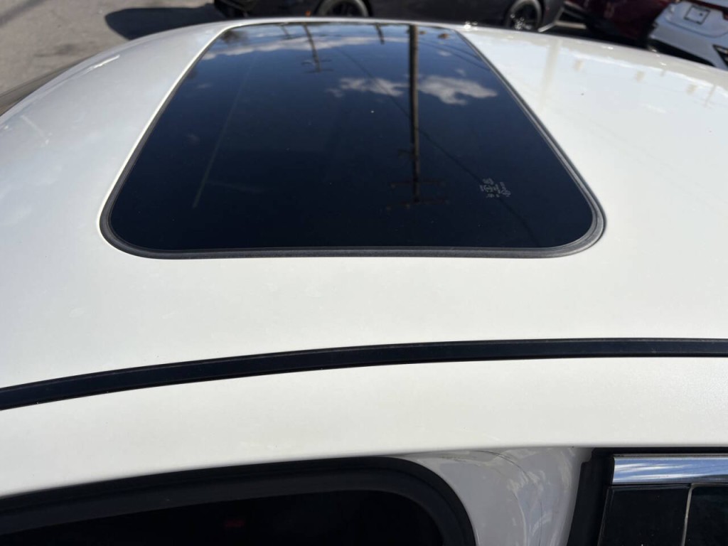 2019 INFINITI Q50 Image 9