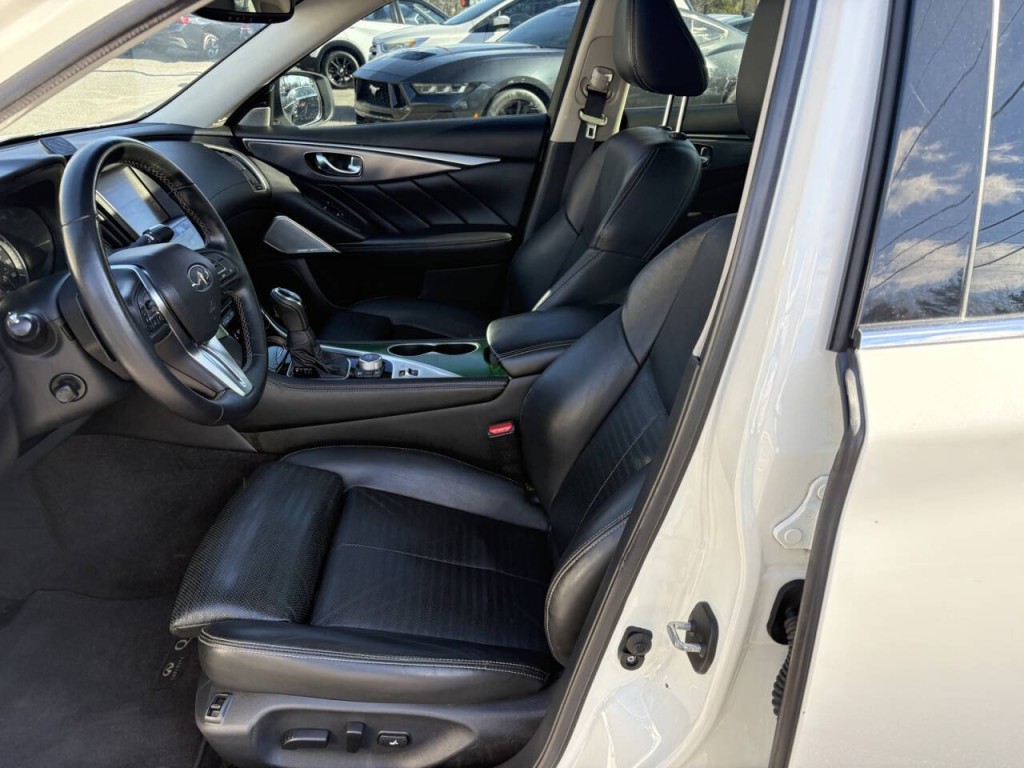 2019 INFINITI Q50 Image 12