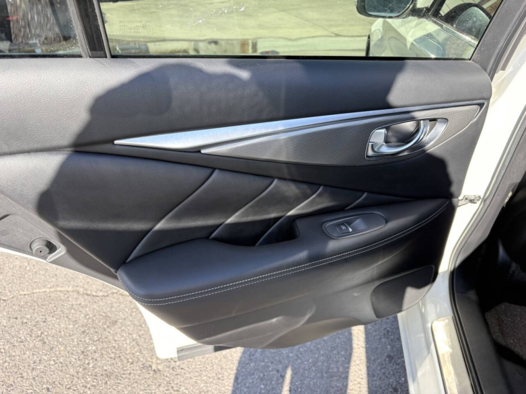 2019 INFINITI Q50 Image 24