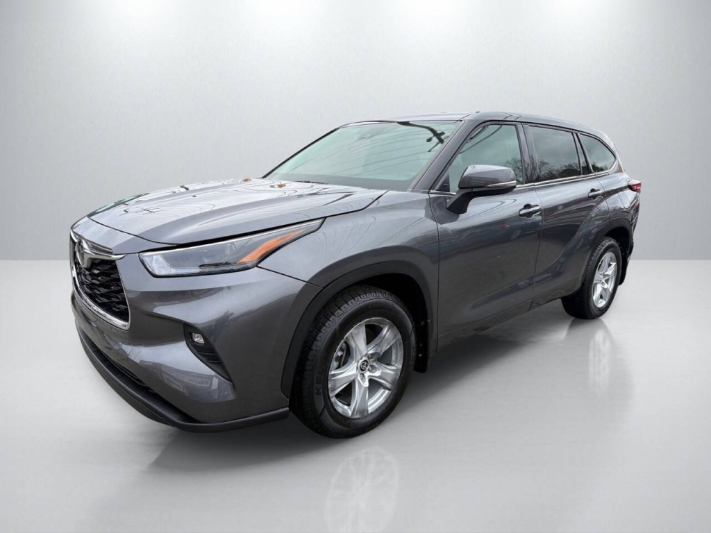 2022 Toyota Highlander Image 3