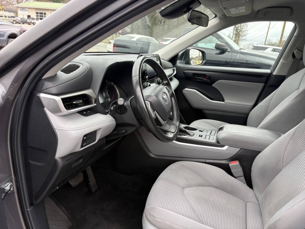 2022 Toyota Highlander Image 11