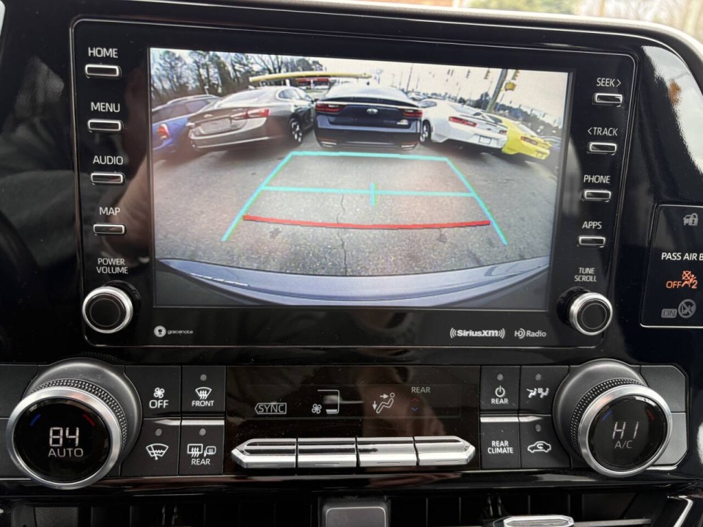 2022 Toyota Highlander Image 18