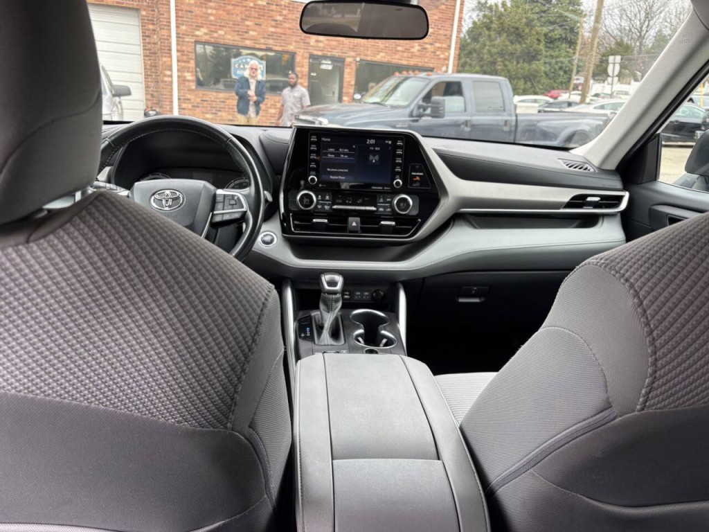 2022 Toyota Highlander Image 21
