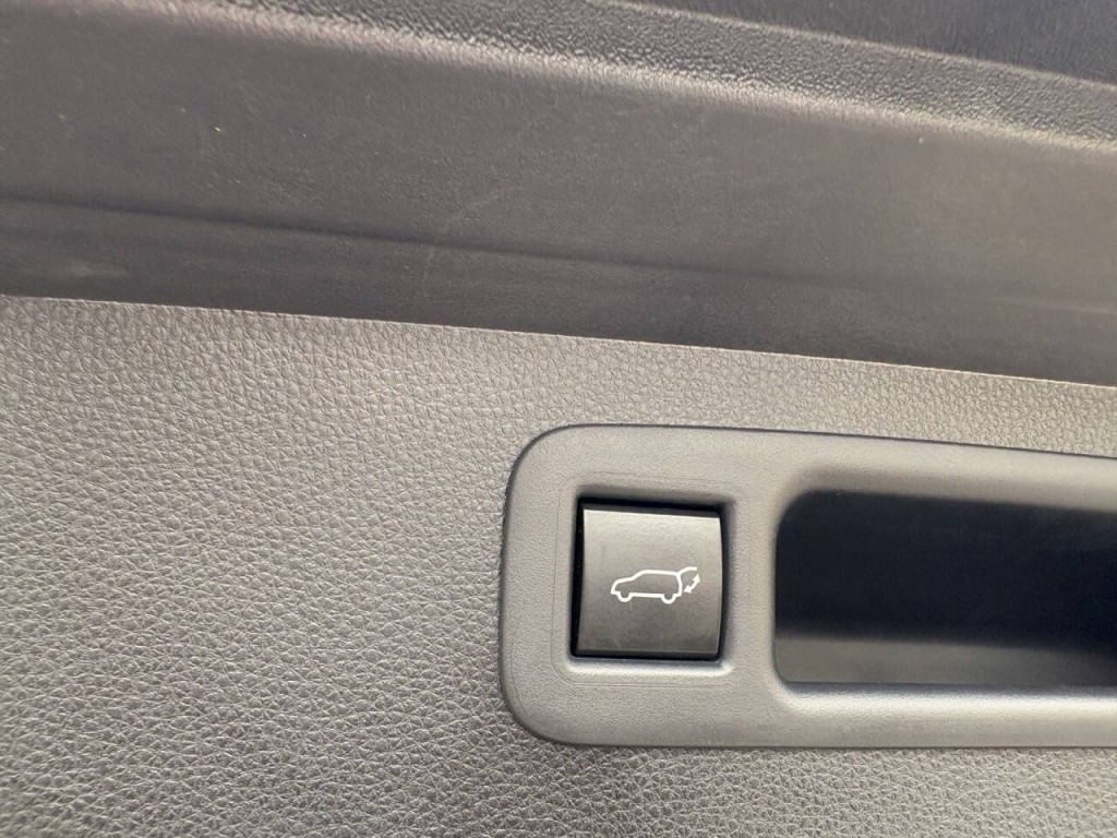 2022 Toyota Highlander Image 27