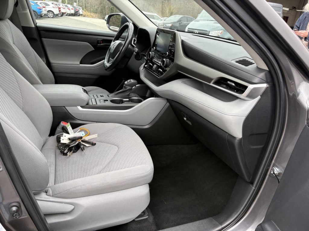 2022 Toyota Highlander Image 30