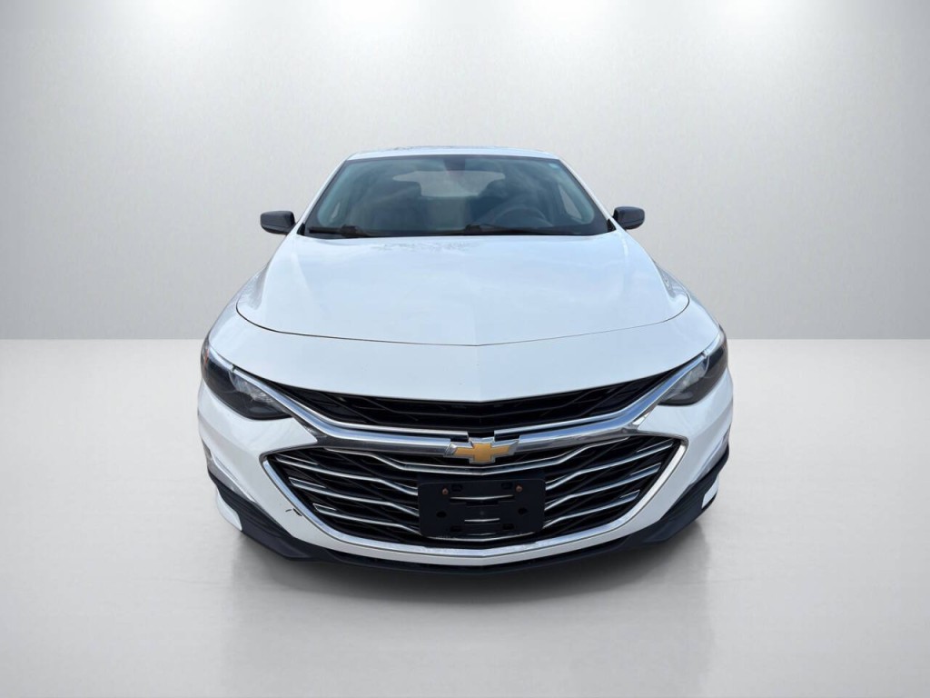 2019 Chevrolet Malibu Image 2