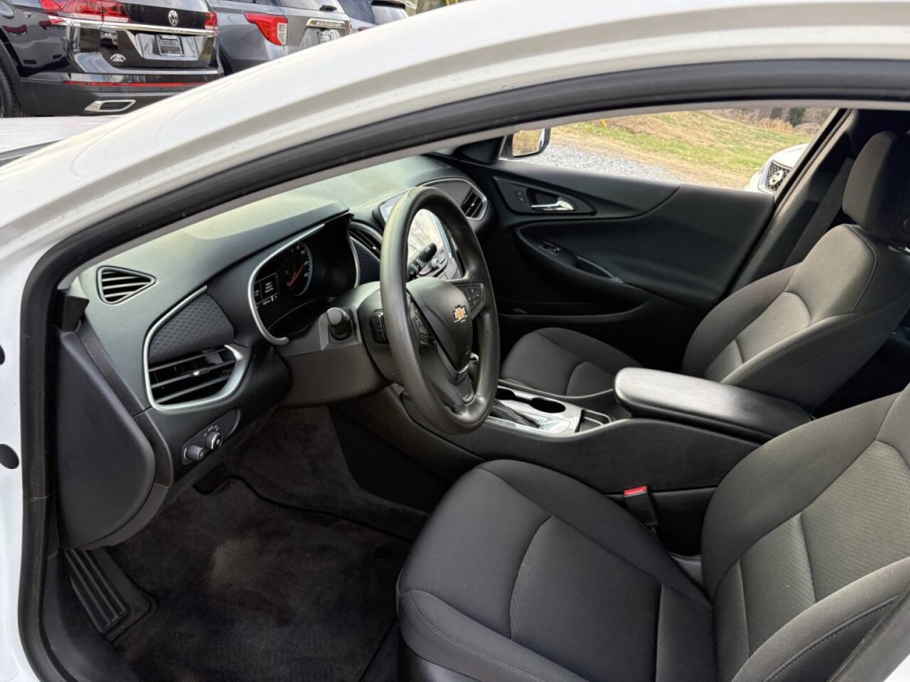 2019 Chevrolet Malibu Image 11