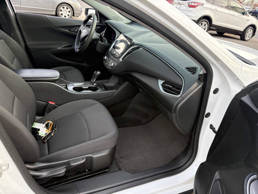 2019 Chevrolet Malibu Image 26
