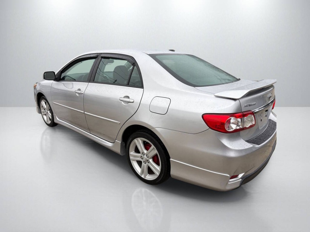 2013 Toyota Corolla Image 5