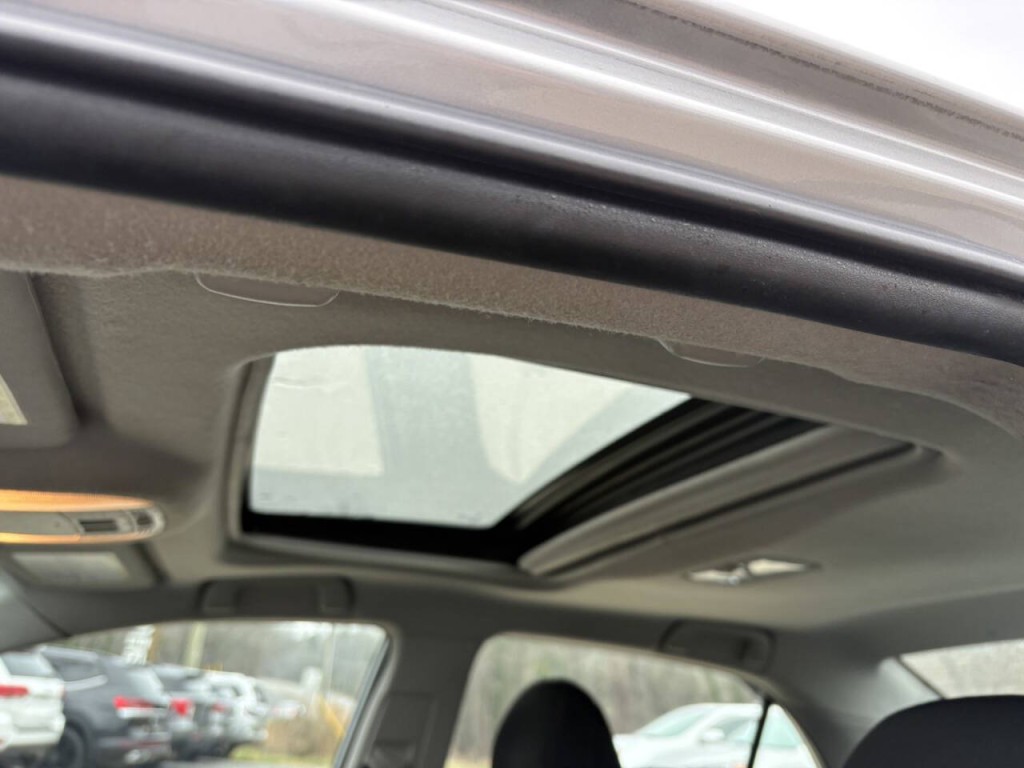 2013 Toyota Corolla Image 9