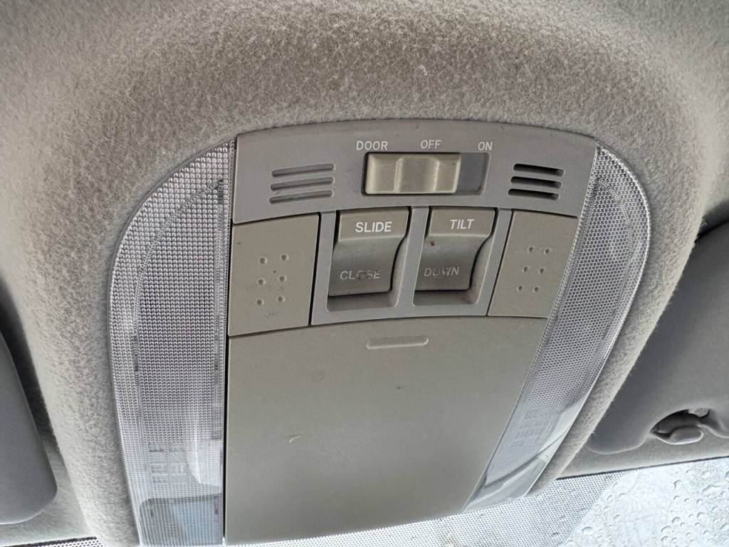 2013 Toyota Corolla Image 17