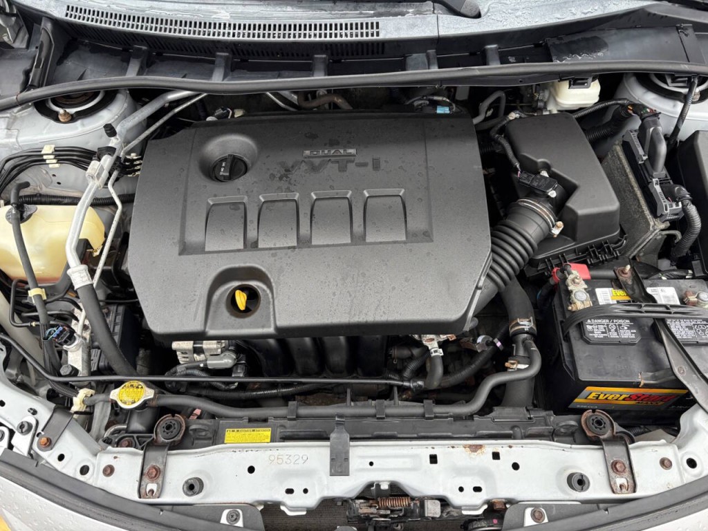 2013 Toyota Corolla Image 27