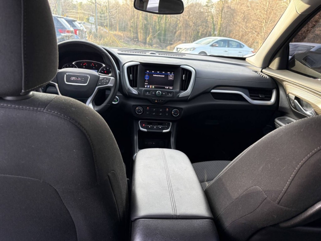 2024 GMC Terrain Image 20