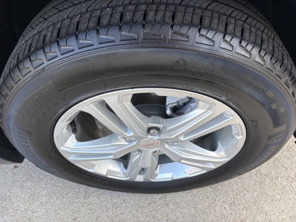 2024 GMC Terrain Image 30