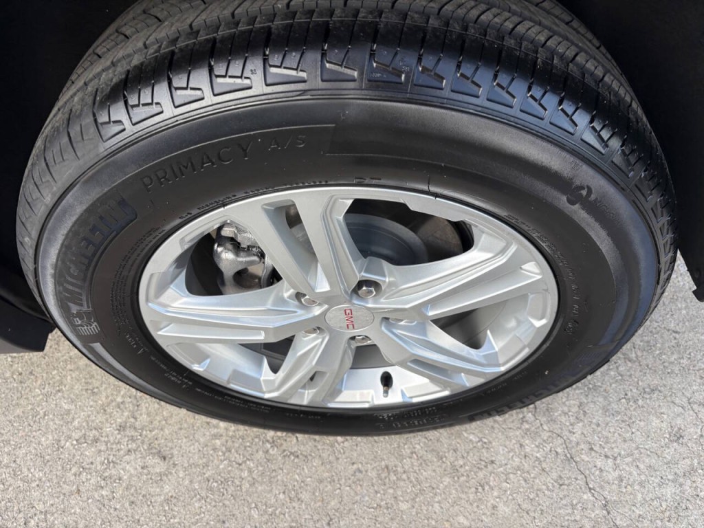 2024 GMC Terrain Image 32