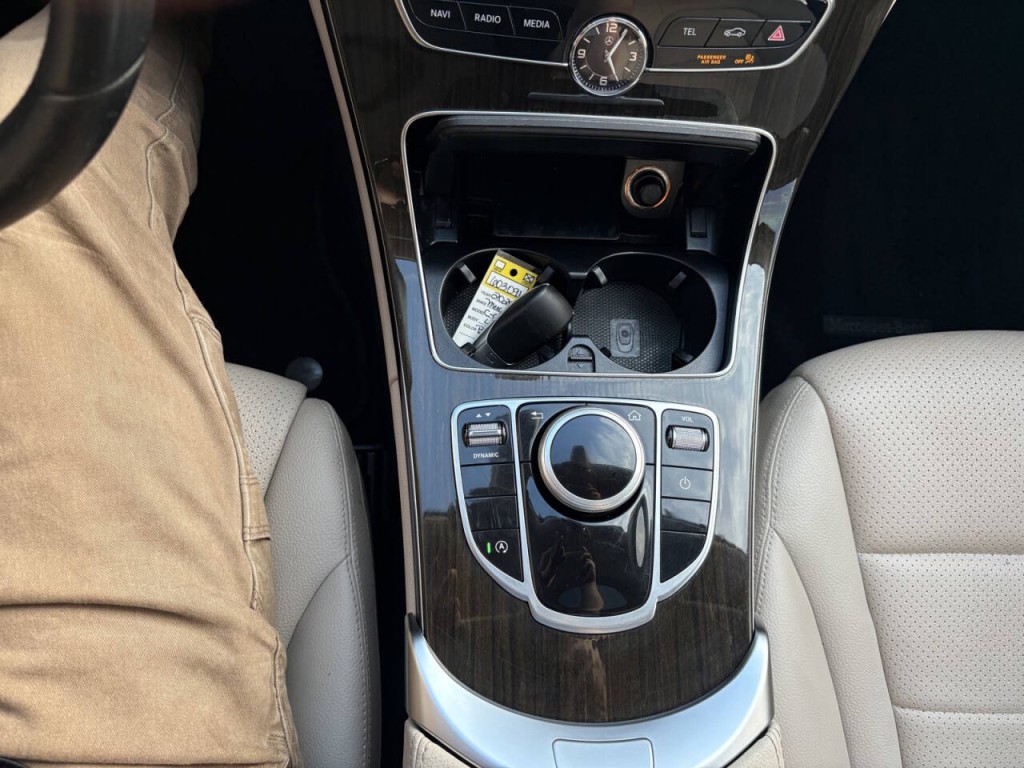 2020 Mercedes-Benz C-Class Image 21