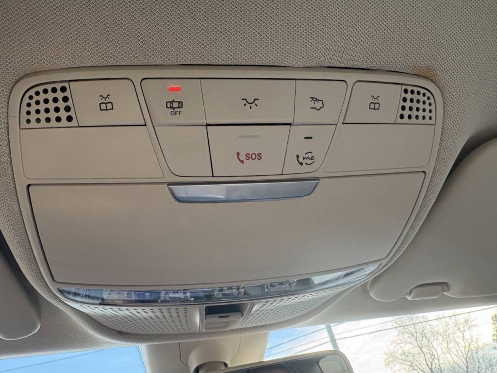 2020 Mercedes-Benz C-Class Image 22