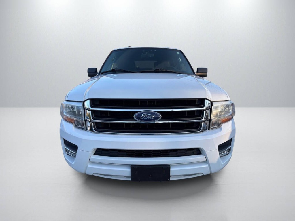 2017 Ford Expedition Image 2