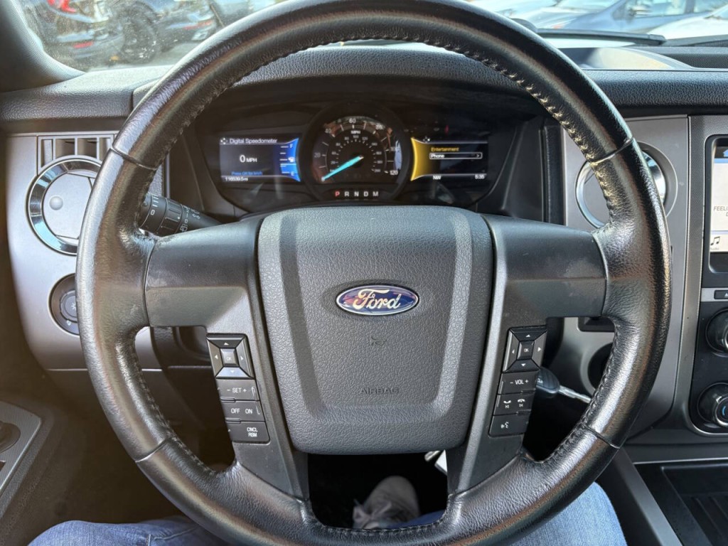2017 Ford Expedition Image 12