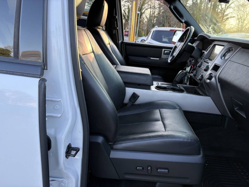 2017 Ford Expedition Image 28