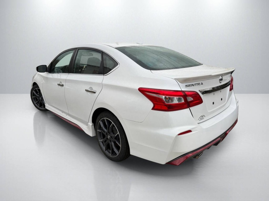 2017 Nissan Sentra Image 5