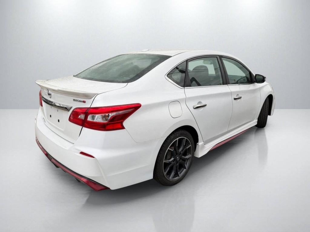 2017 Nissan Sentra Image 7