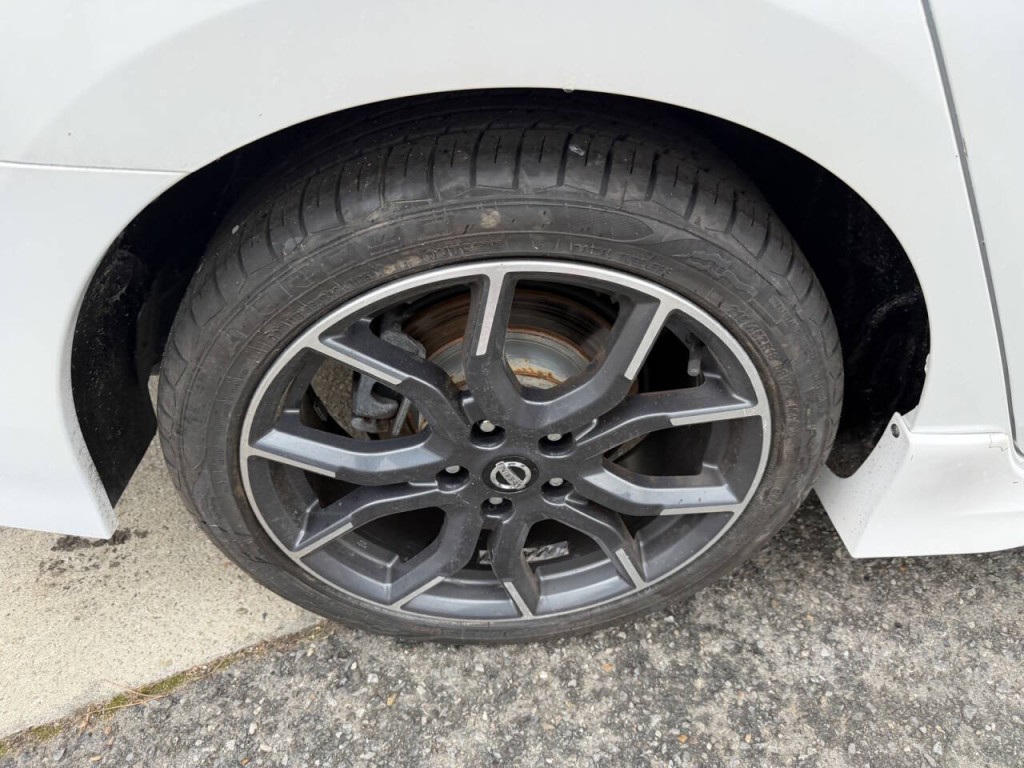 2017 Nissan Sentra Image 10