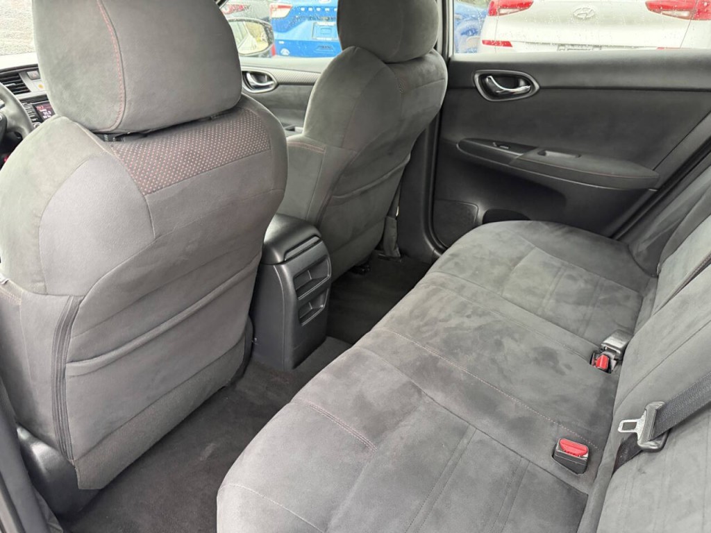 2017 Nissan Sentra Image 30