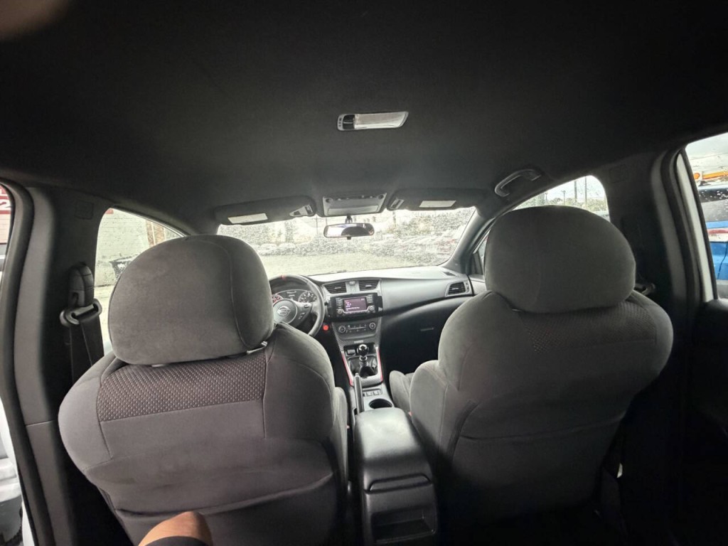 2017 Nissan Sentra Image 31