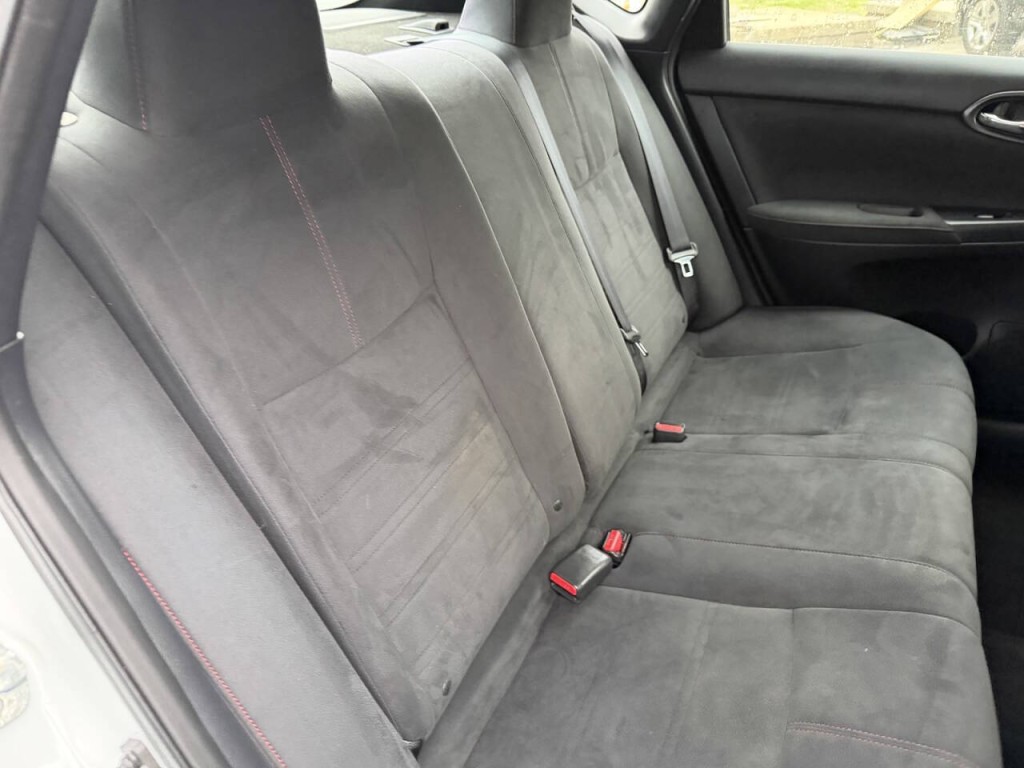 2017 Nissan Sentra Image 34