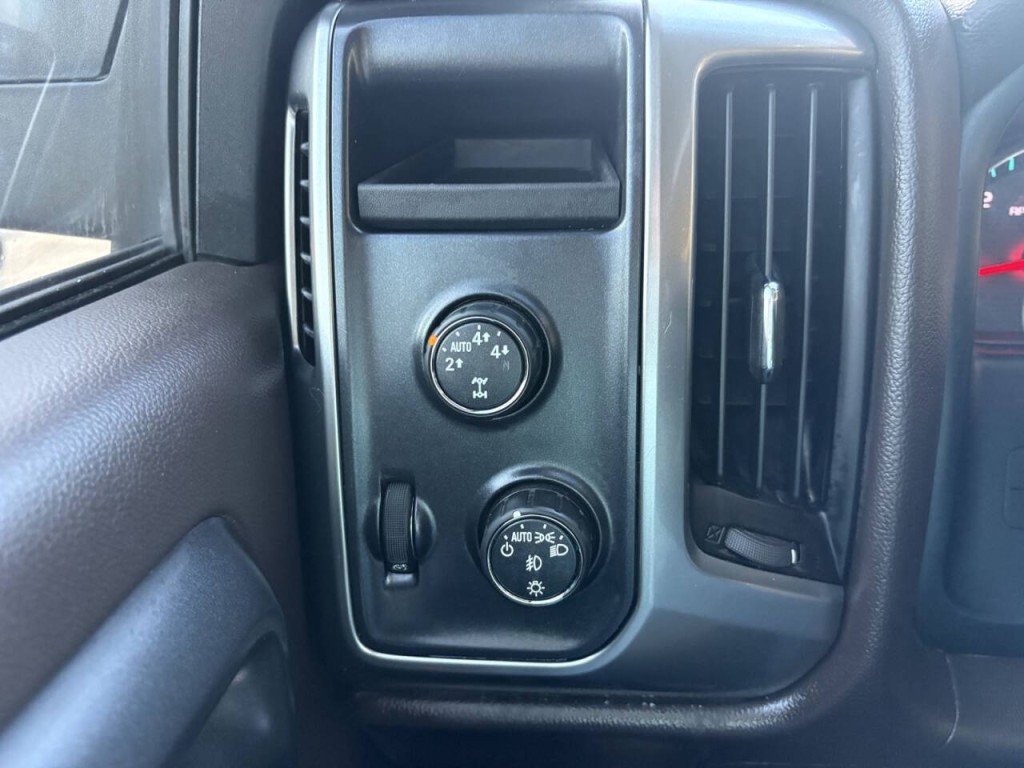2016 Chevrolet Silverado 1500 Image 12