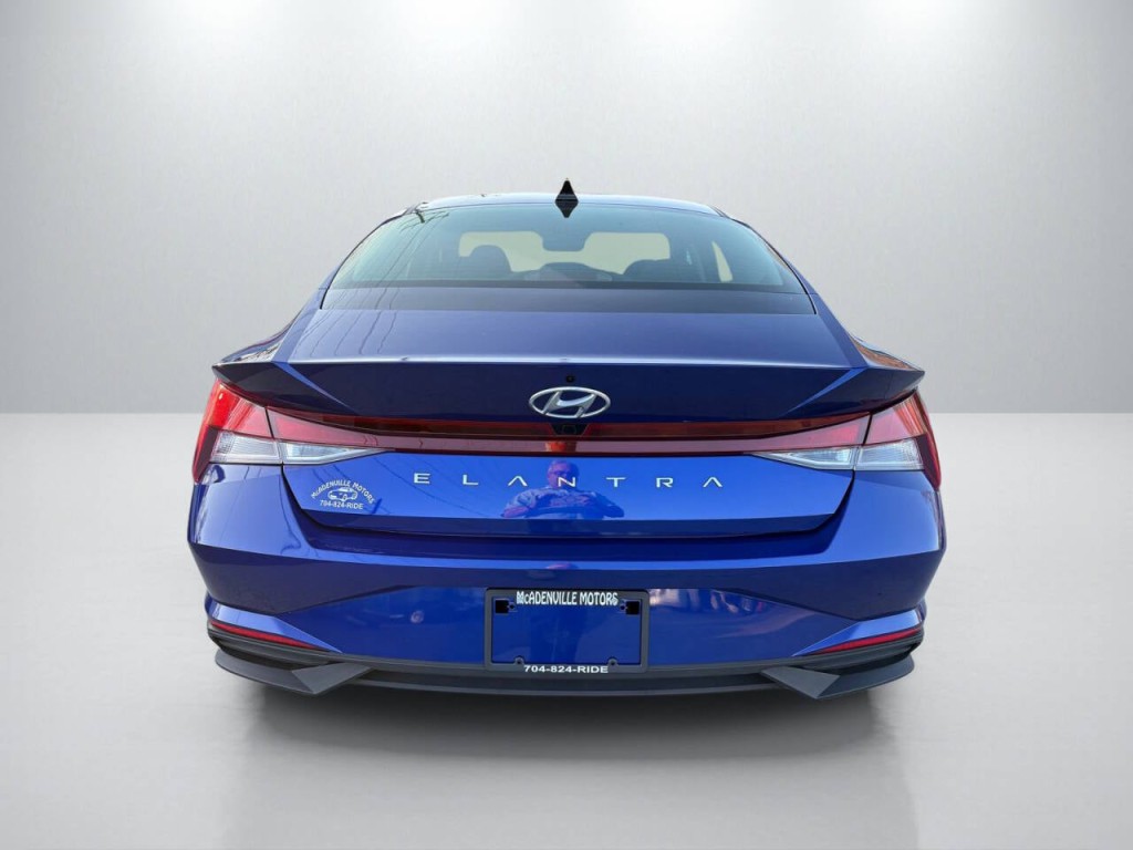 2023 Hyundai Elantra Image 6