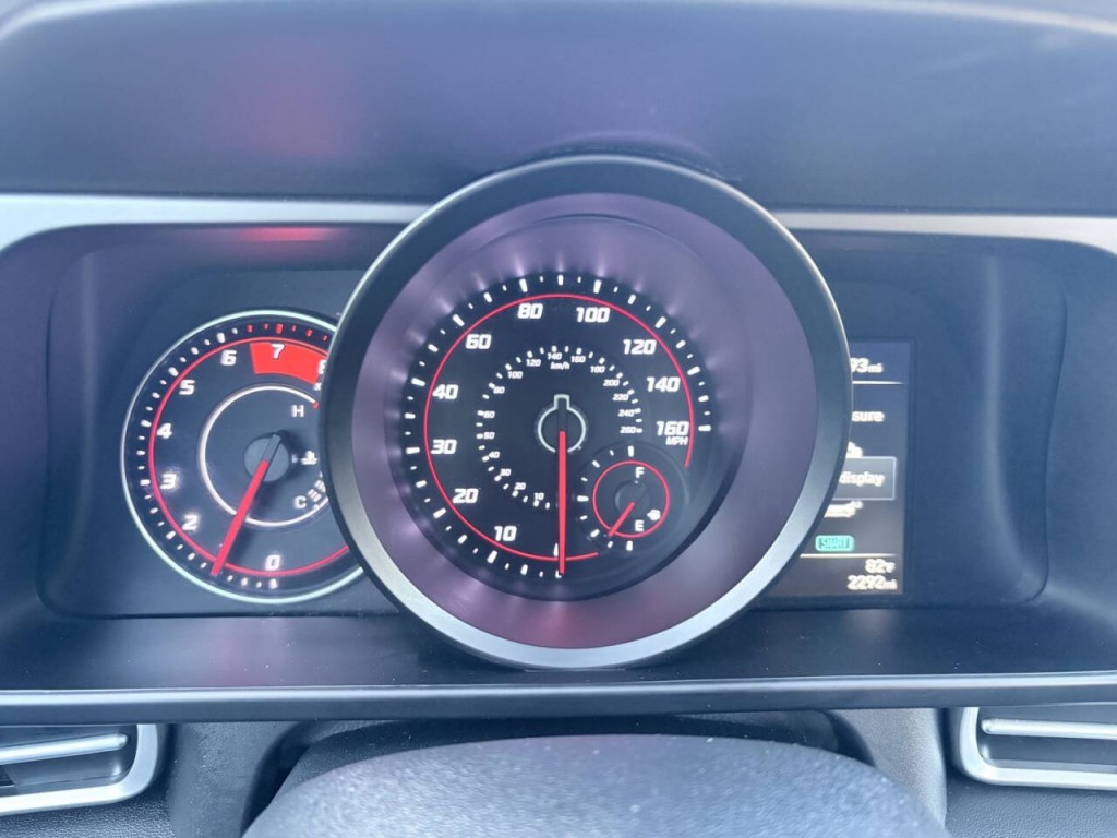 2023 Hyundai Elantra Image 16