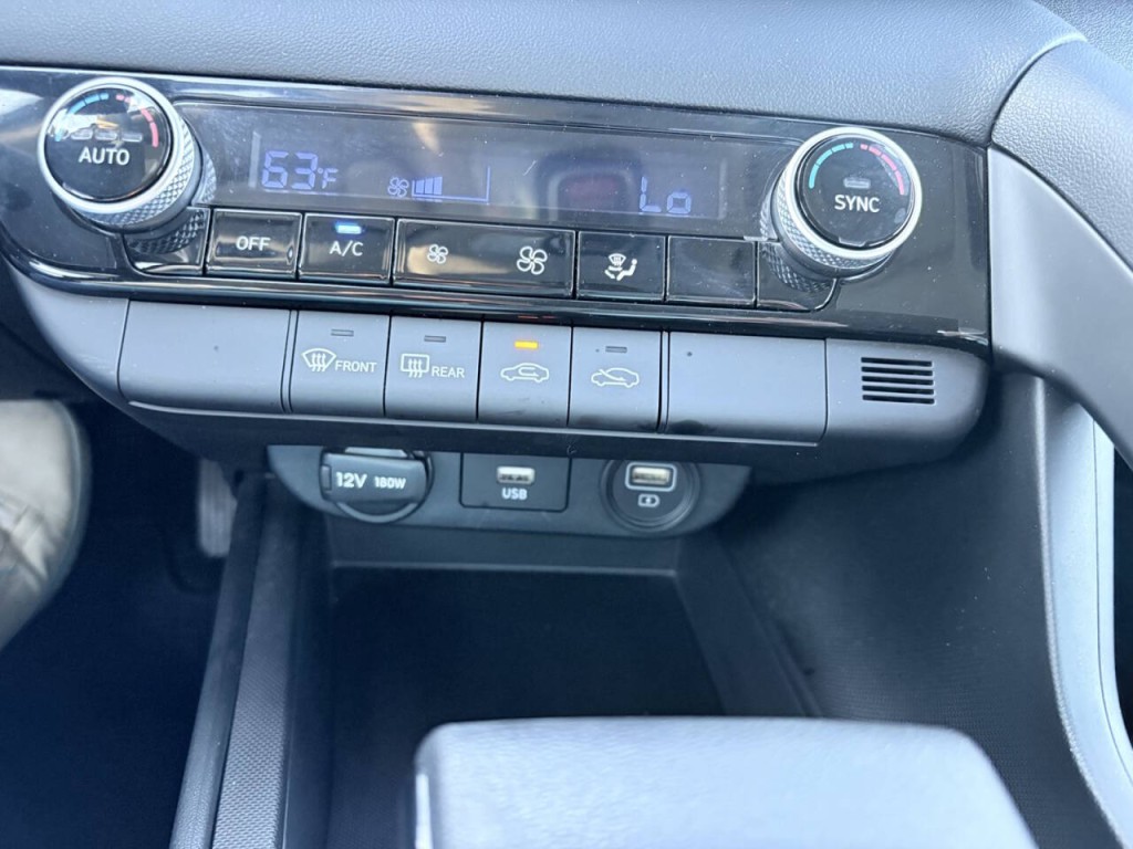 2023 Hyundai Elantra Image 20