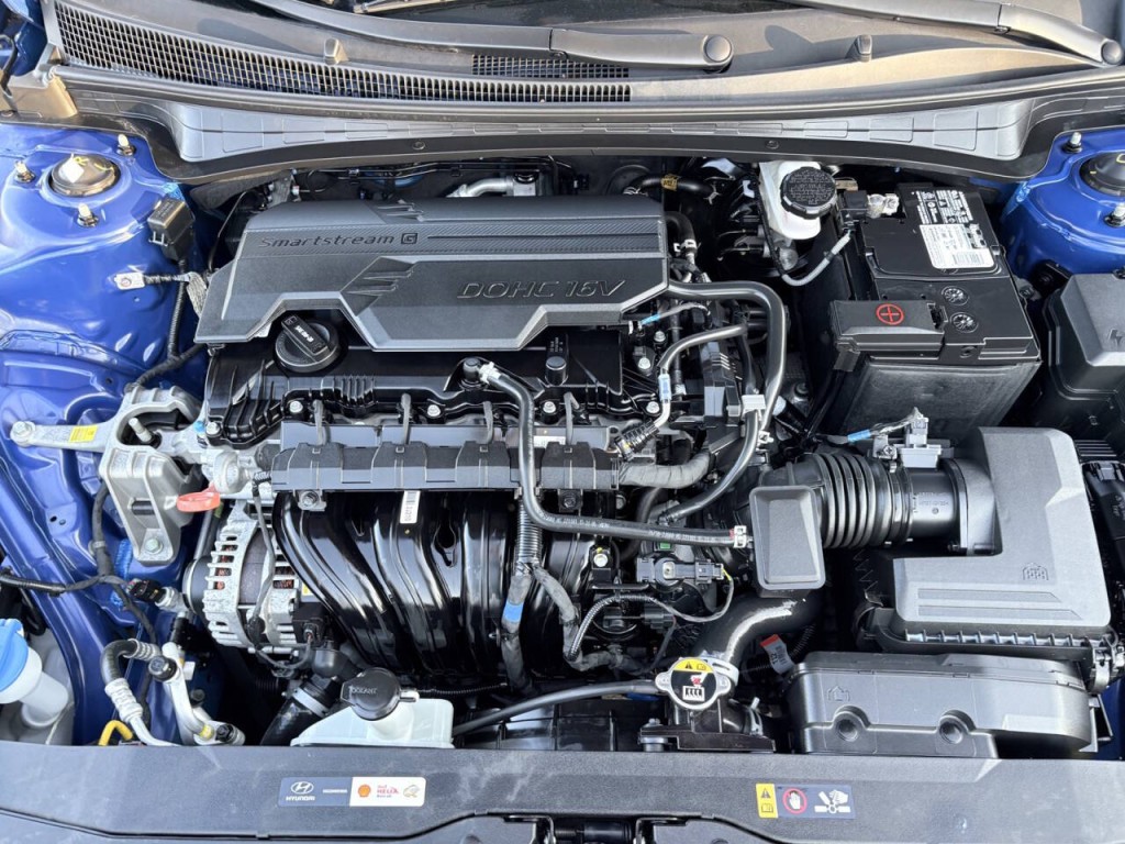 2023 Hyundai Elantra Image 31