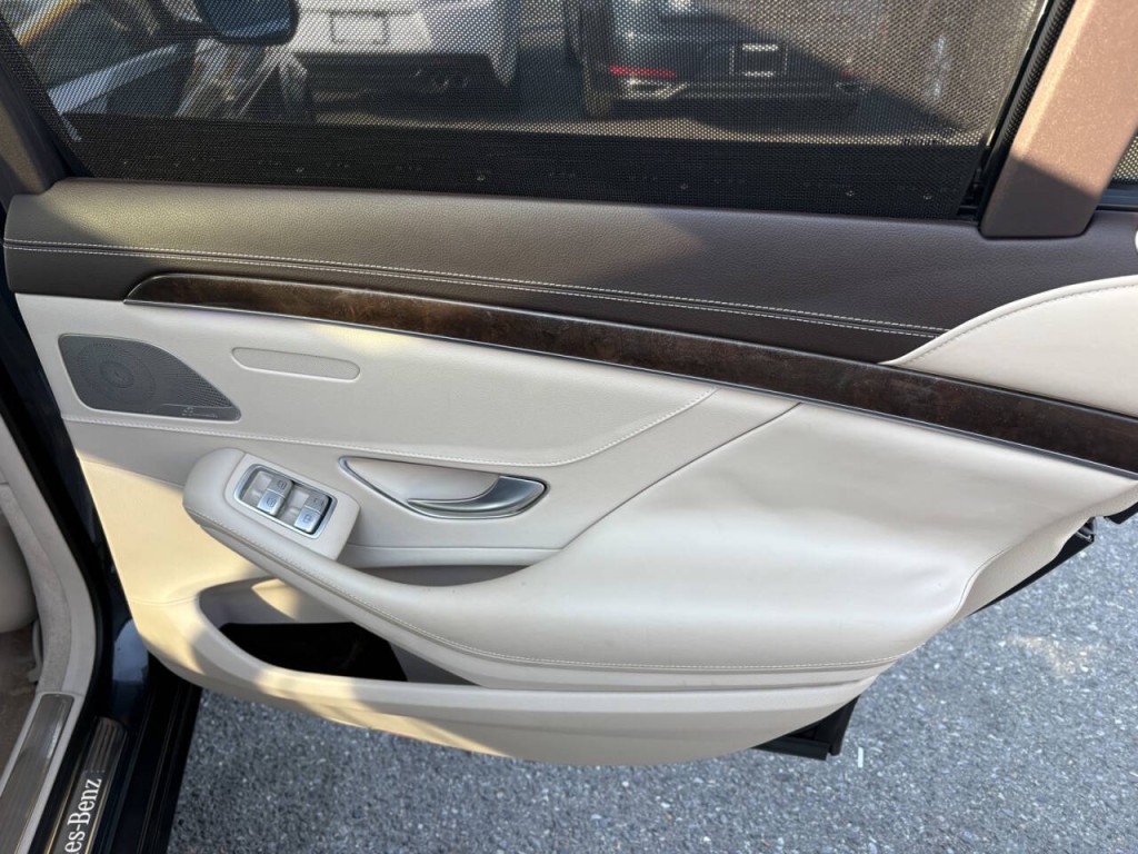 2019 Mercedes-Benz S-Class Image 30