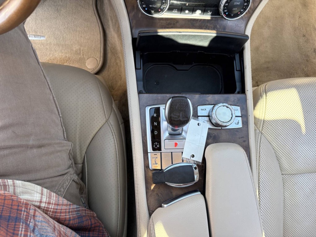 2016 Mercedes-Benz SL-Class Image 21