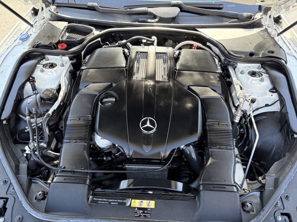 2016 Mercedes-Benz SL-Class Image 25