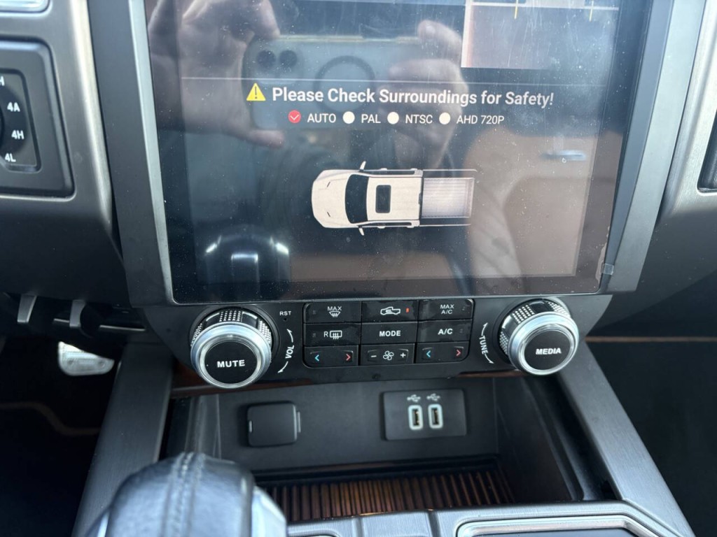 2016 Ford F-150 Image 21