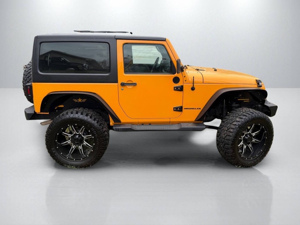 2012 Jeep Wrangler Image 8