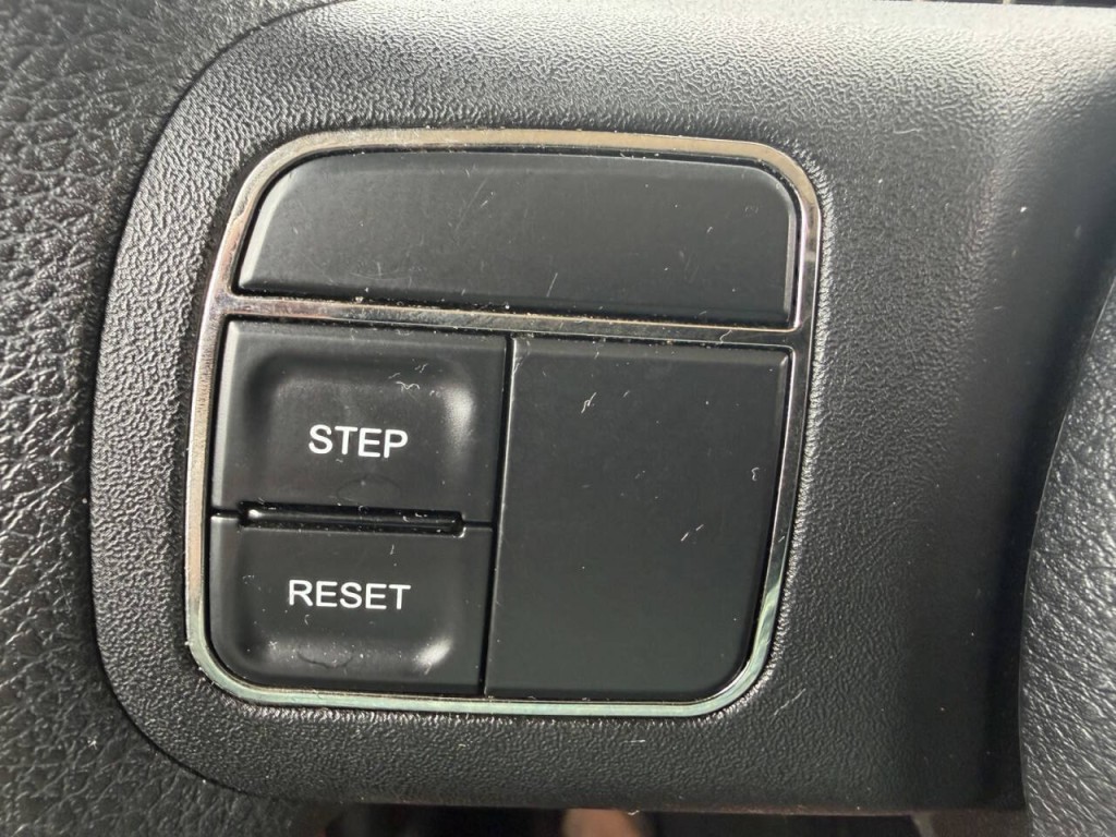 2012 Jeep Wrangler Image 17