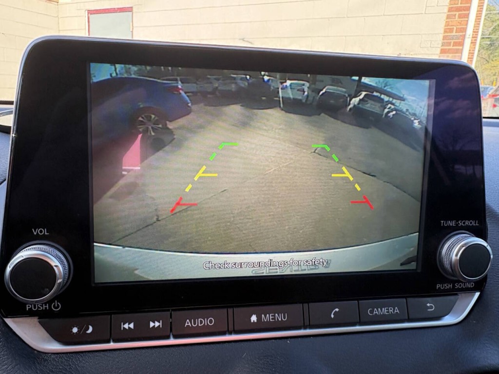 2023 Nissan Sentra Image 17