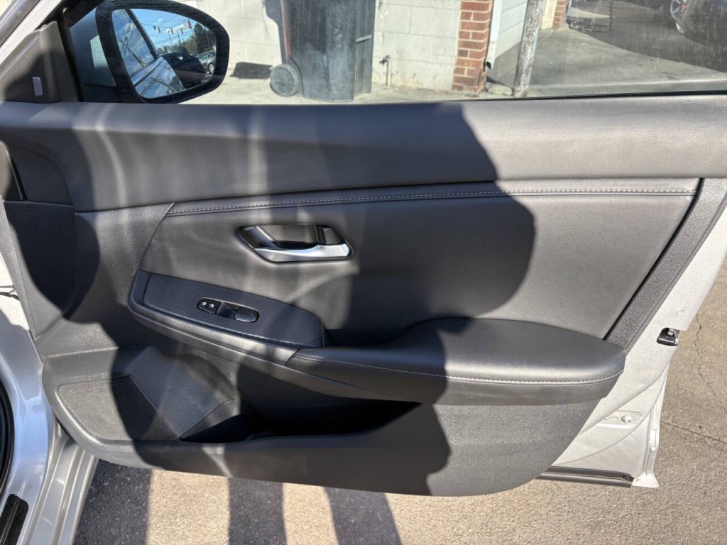 2023 Nissan Sentra Image 25