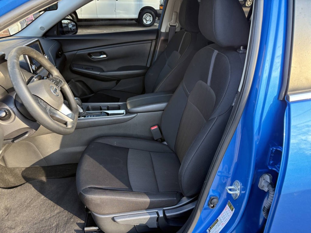 2023 Nissan Sentra Image 10