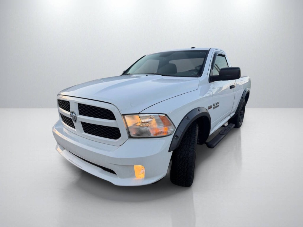 2013 RAM 1500 Image 3