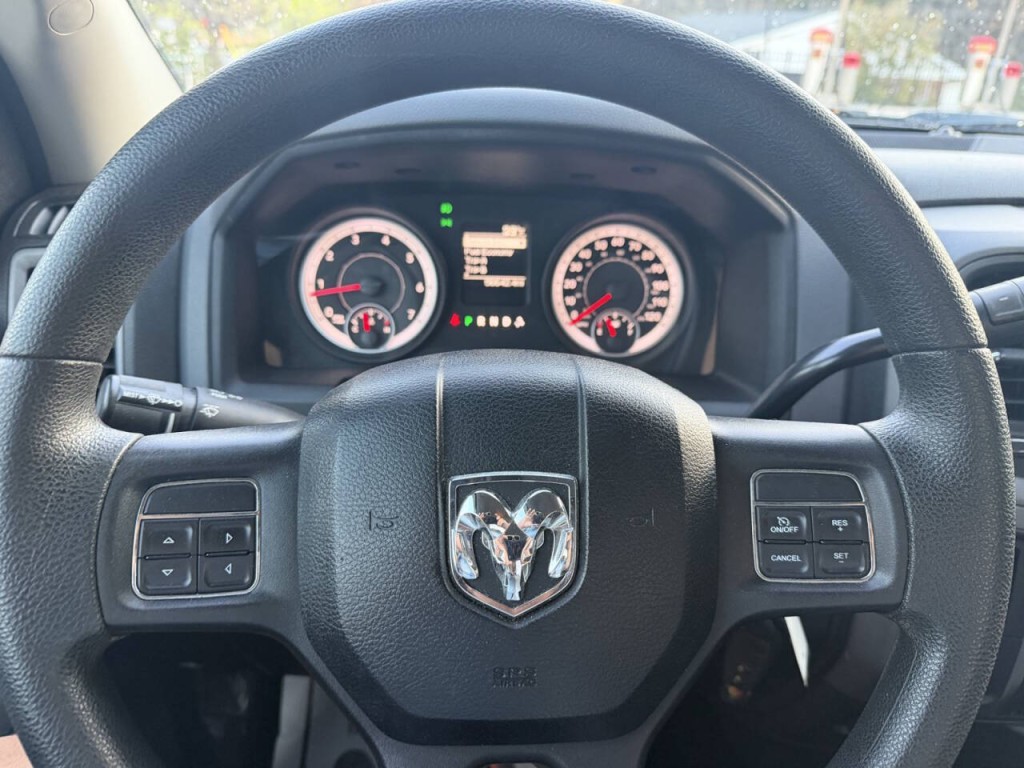 2013 RAM 1500 Image 17